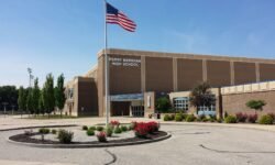 Estudiante sufre sobredosis por vapeador con fentanilo en Perry Meridian High School